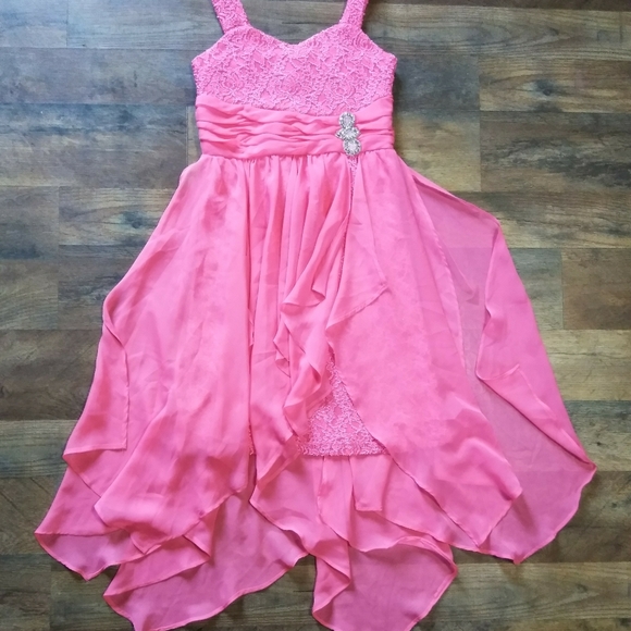 Tween Diva Pink Hi-Lo Dress Girl's Size: 8 - Picture 2 of 3